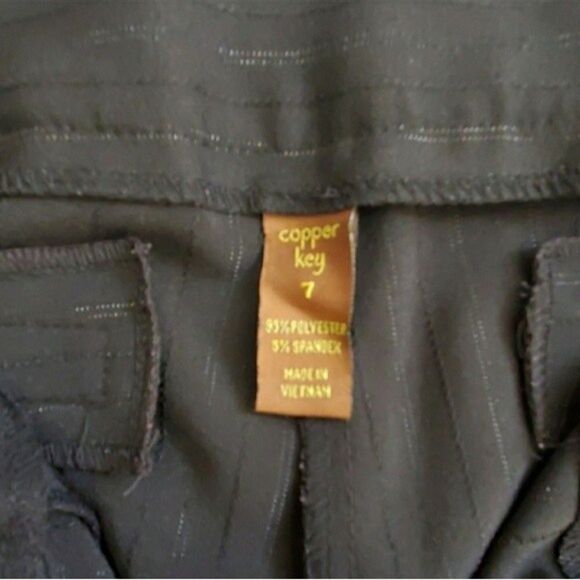 Copper Key Black Pinstriped Wide Leg Cuffed Pants Size 7 - Picture 9 of 9